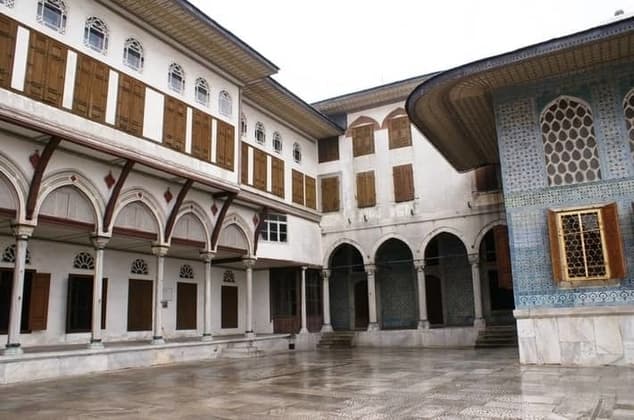 Sultans Harem museum Ottoman apartment Topkapı Palace