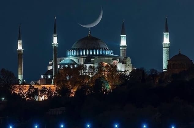 Hagia Sophia mosque night crescent